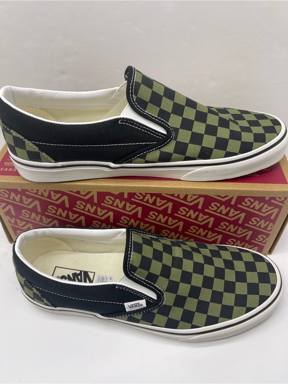 Vans Men’s Sz 10 Classic Slip-On Pop Check Loden Green
VN000D6BZBF Sneakers - Picture 2 of 16